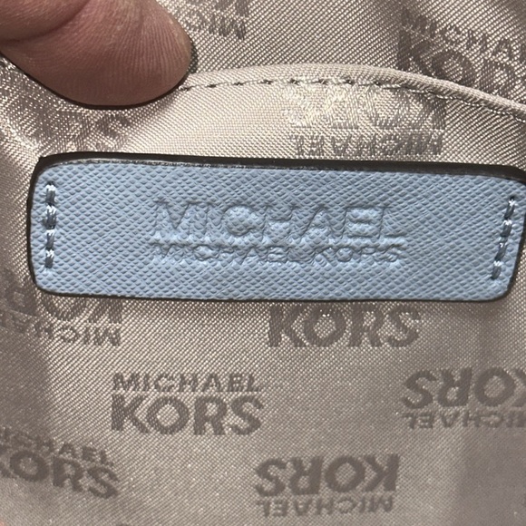 *NWOT - HTF COLOR* MICHAEL KORS Studded Saffiano Leather Clutch - Picture 10 of 10